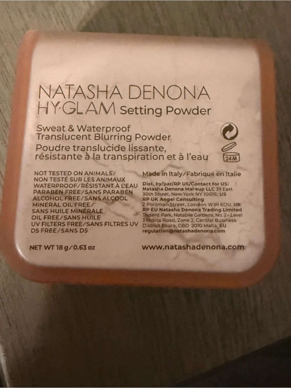 Natasha Denona Hy Glam Setting Powder with Puff - Picture 5 of 7
